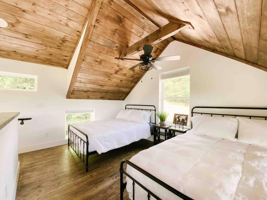 Апартаменти Cozy Smoky Mountain Tiny House Піджен-Фордж Екстер'єр фото