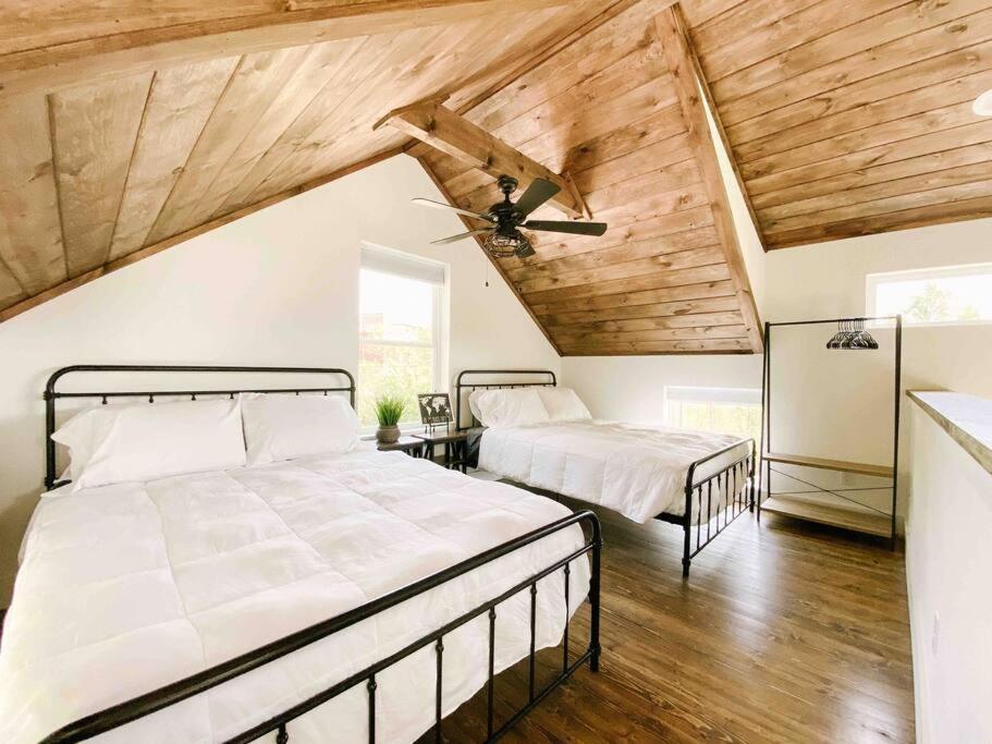 Апартаменти Cozy Smoky Mountain Tiny House Піджен-Фордж Екстер'єр фото
